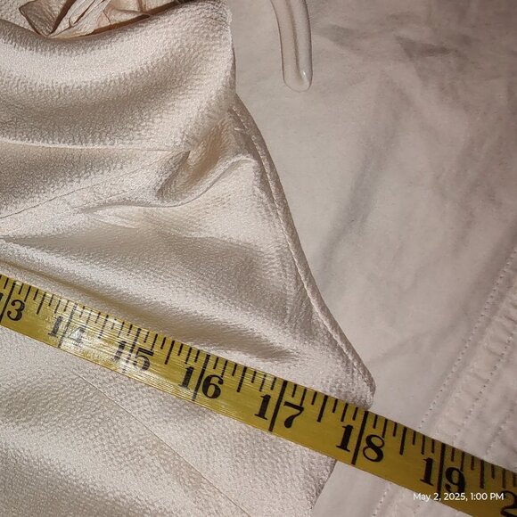 WHITE HOUSE BLACK MARKET BLOUSE SILK COWL DRAPED RUFFLED NECK IVORY XS - Picture 5 of 9